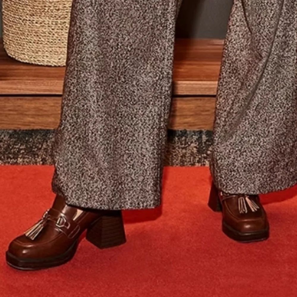 BRAND NEW A.N.A HAZEN WOMENS MOC CLOSED LOAFERS